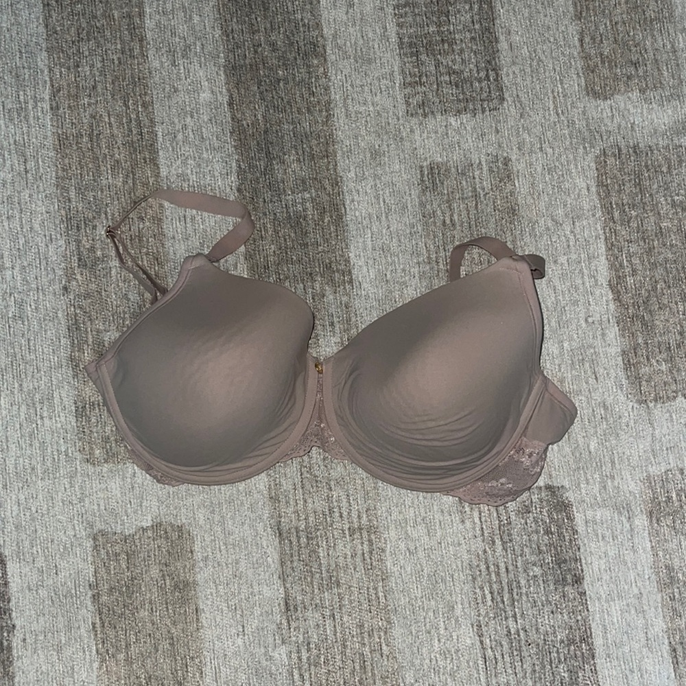SOLD*** natori Bra